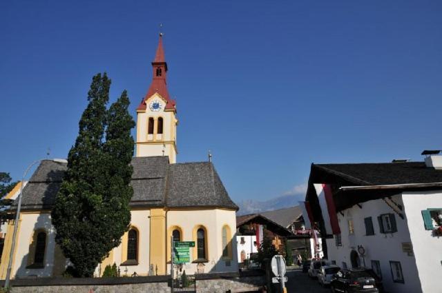 Haus Angelika - Bed & Breakfast - Innsbruck/Igls エクステリア 写真