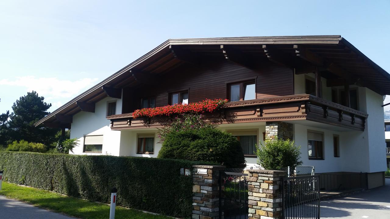 Haus Angelika - Bed & Breakfast - Innsbruck/Igls エクステリア 写真