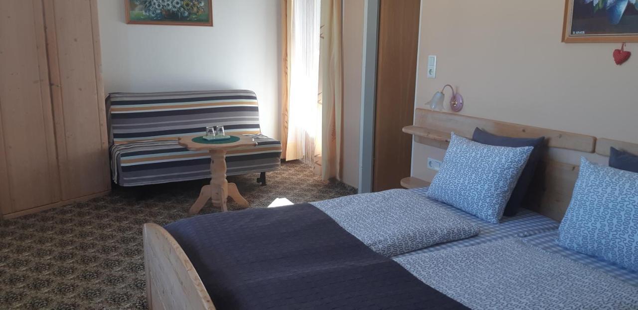 Haus Angelika - Bed & Breakfast - Innsbruck/Igls エクステリア 写真